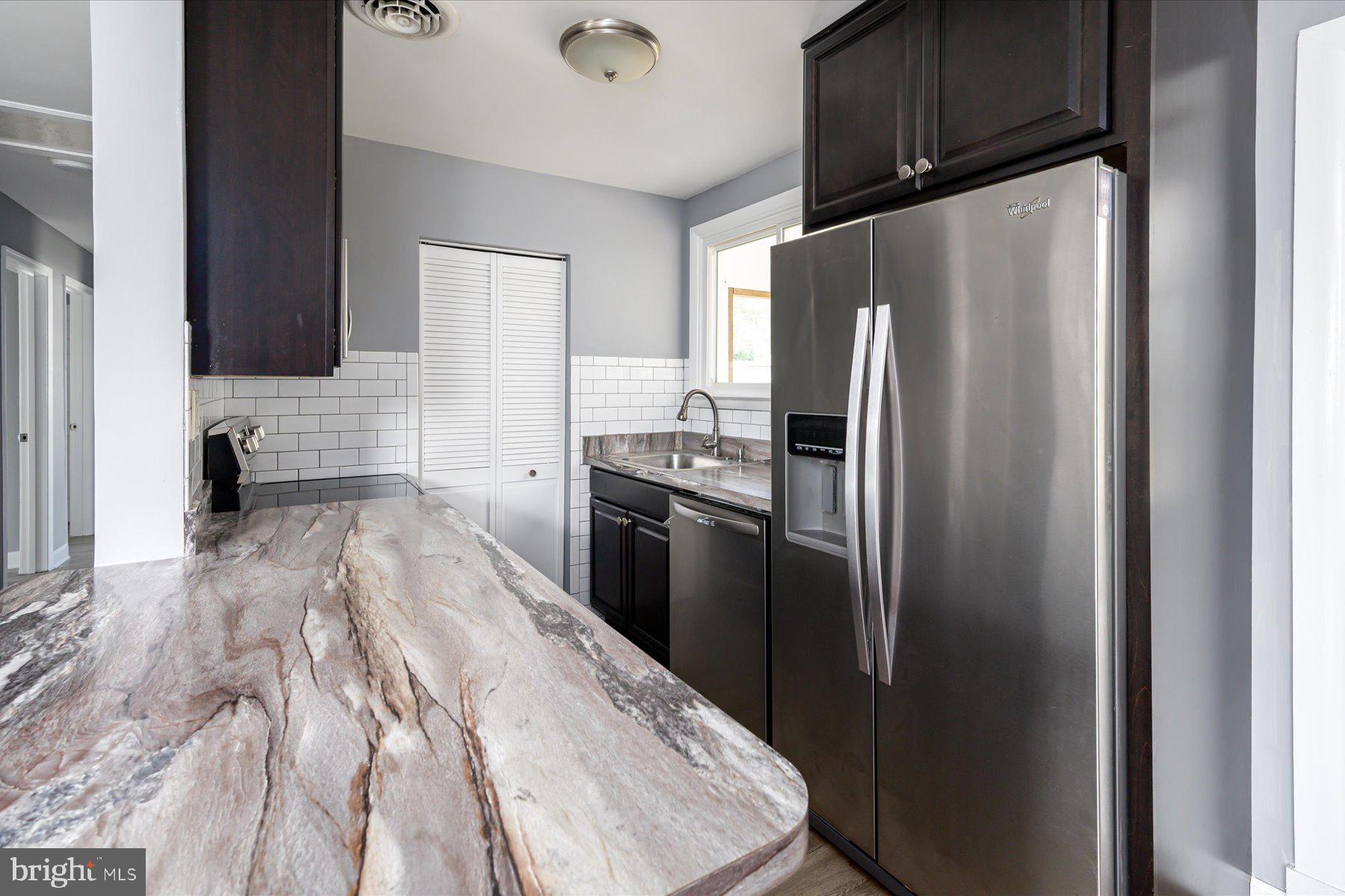920 Edgerly Road Glen Burnie, MD 21060 - Photo 5 of 23
