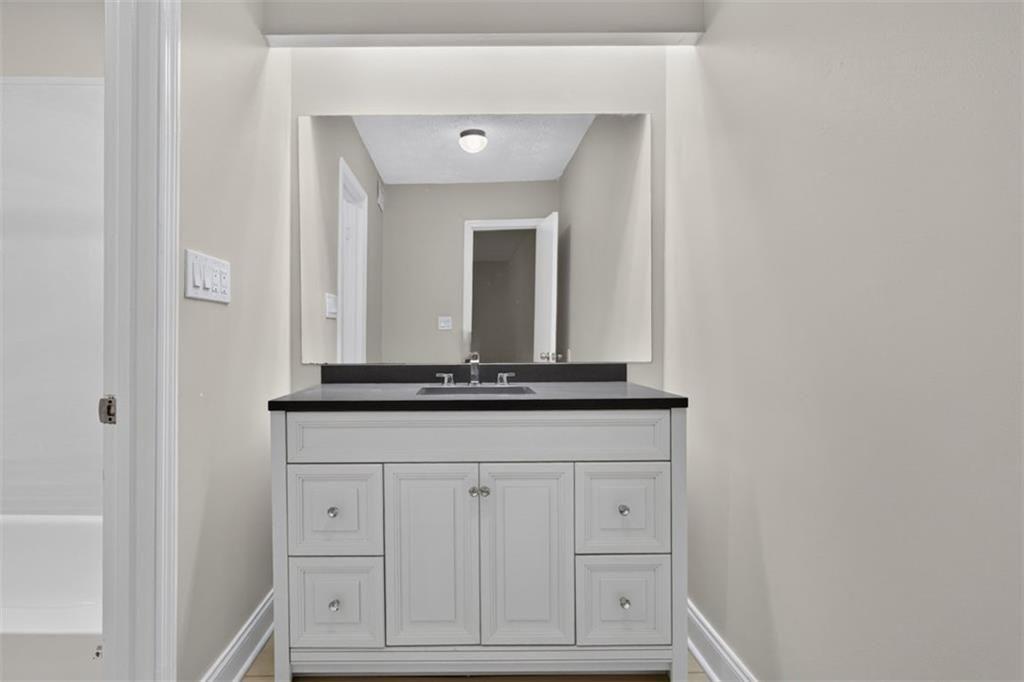 725 Dalrymple Road, Unit 7J Sandy Springs, GA 30328 - Photo 15 of 22 Gallery Image 15