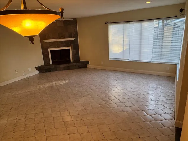 $2,250 | 2255 Northeast 9th Street, Pompano Beach, FL 33062