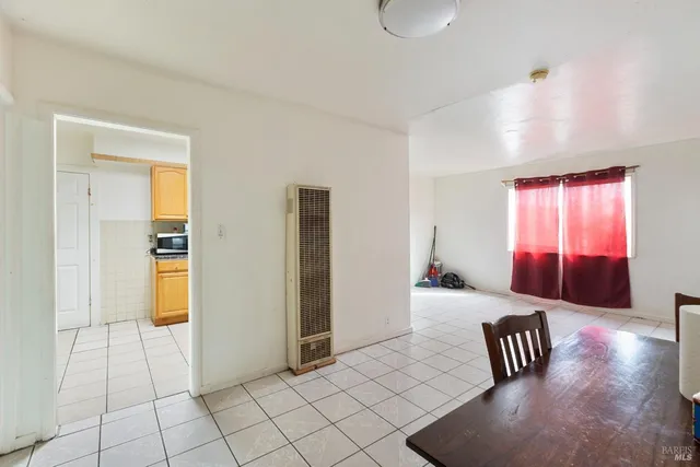 a view of an entryway with a workspace