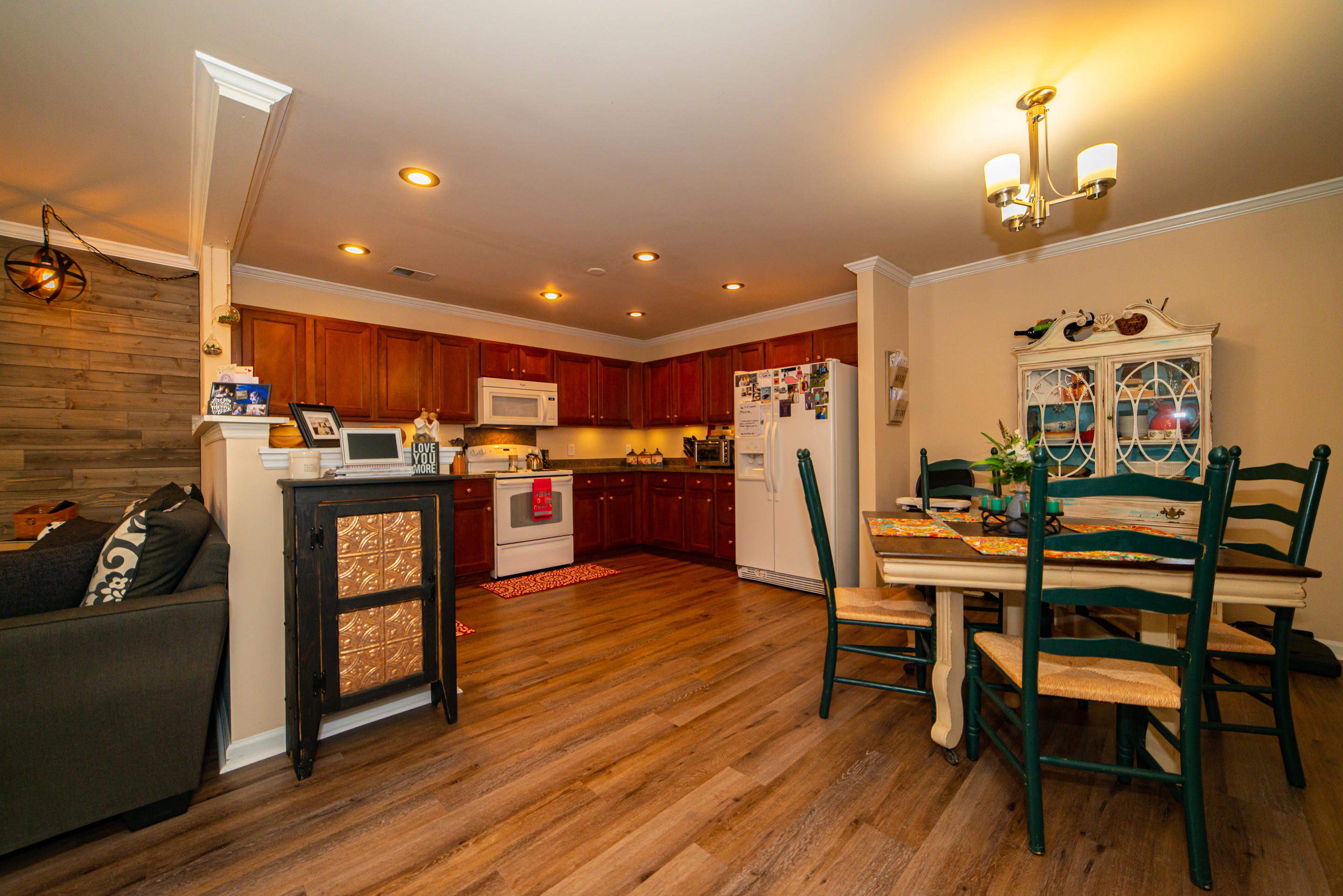 338 Briarbend Road Goose Creek, SC 29445 - Photo 14 of 37 _JDH9148