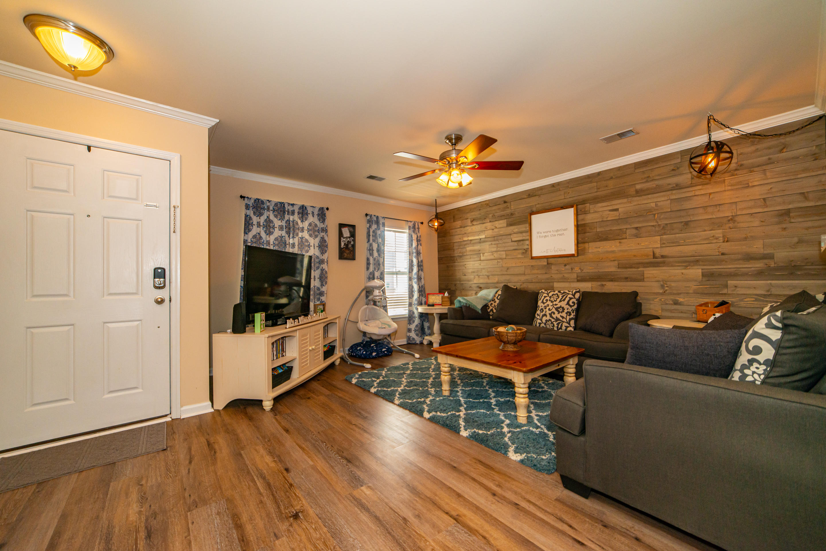 338 Briarbend Road Goose Creek, SC 29445 - Photo 6 of 37 _JDH9136