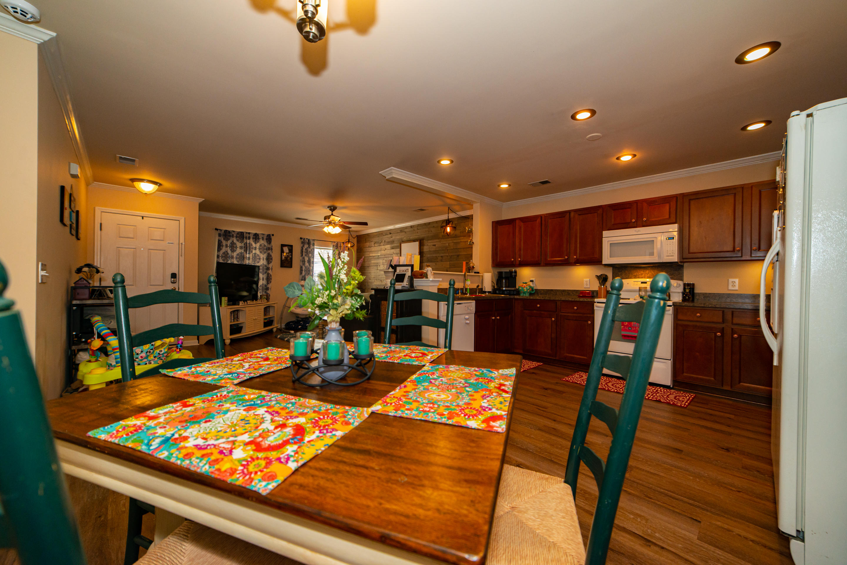 338 Briarbend Road Goose Creek, SC 29445 - Photo 10 of 37 _JDH9143
