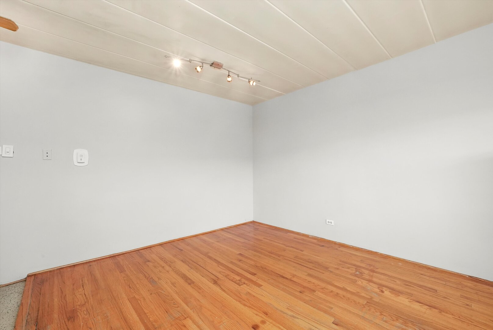 2716 Ridgeland Avenue, Unit 7 Berwyn, IL 60402 - Photo 16 of 19