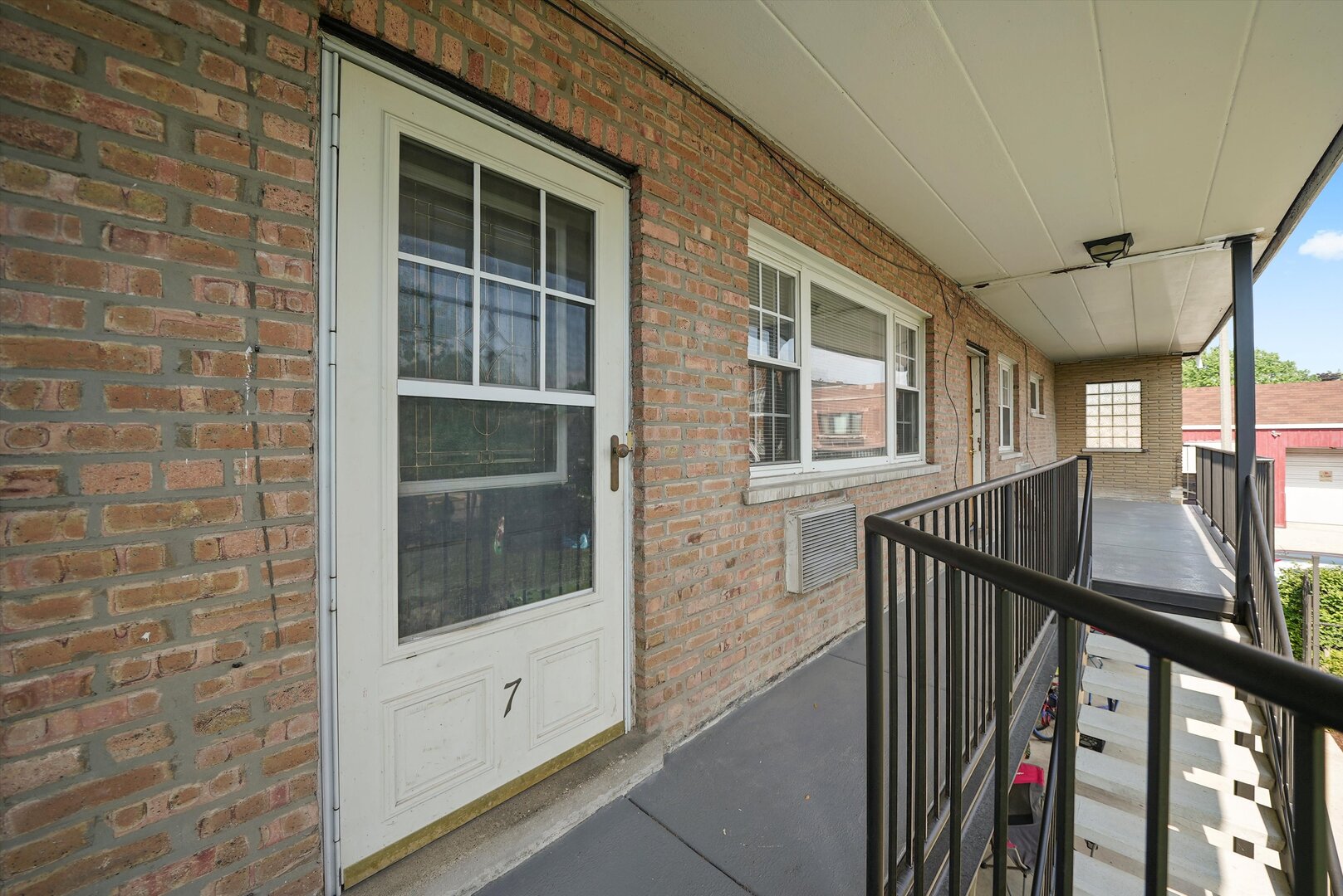 2716 Ridgeland Avenue, Unit 7 Berwyn, IL 60402 - Photo 3 of 19