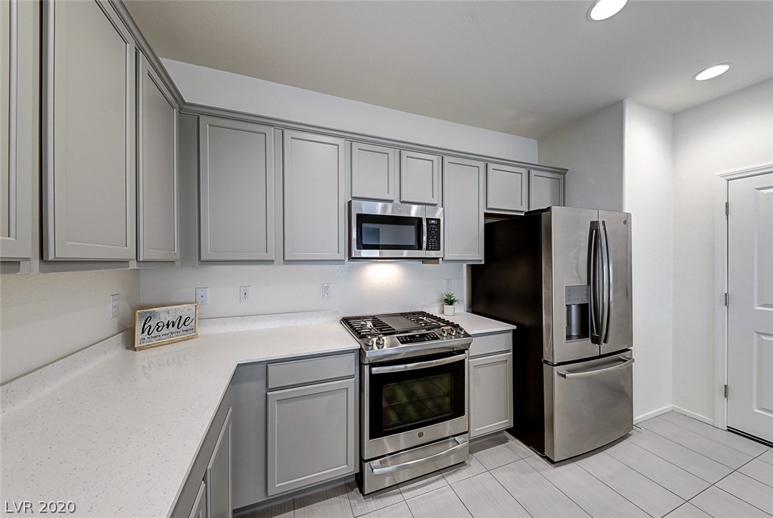 1031 East Sunset Road Henderson, NV 89011 - Photo 12 of 45 Gallery Image 12