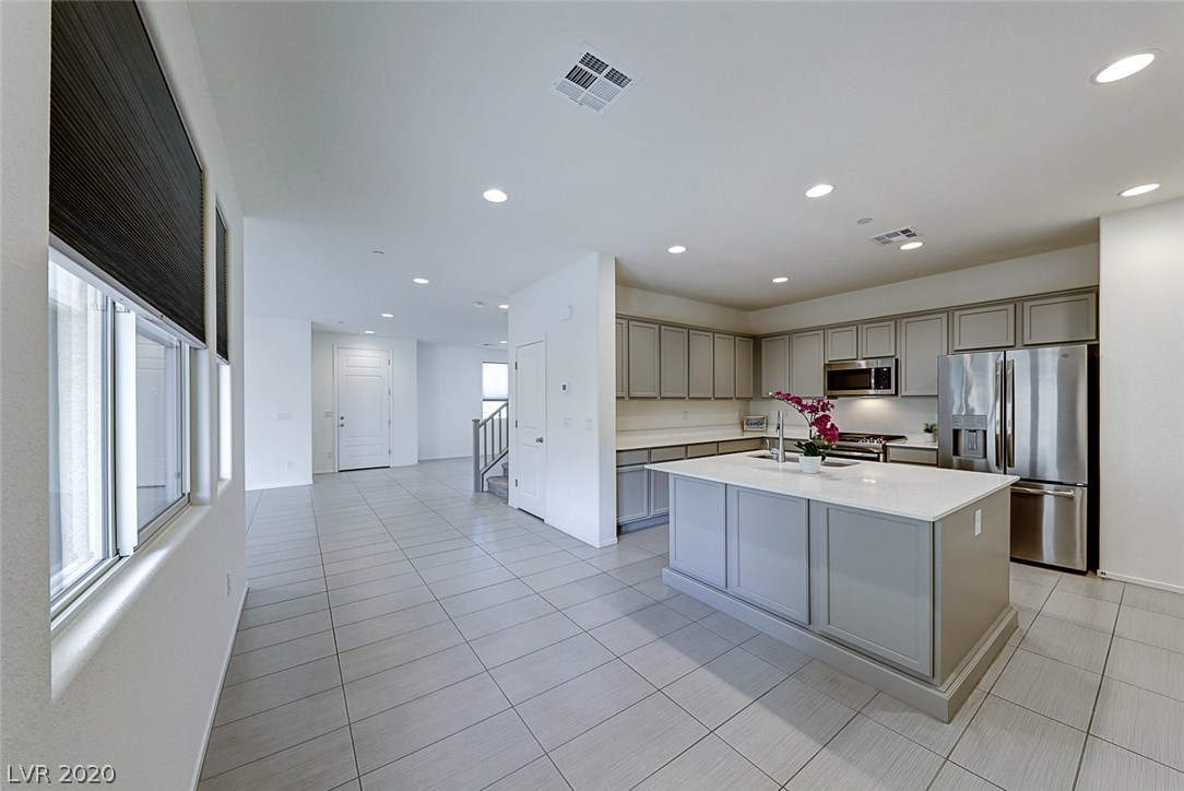 1031 East Sunset Road Henderson, NV 89011 - Photo 7 of 45 Gallery Image 7