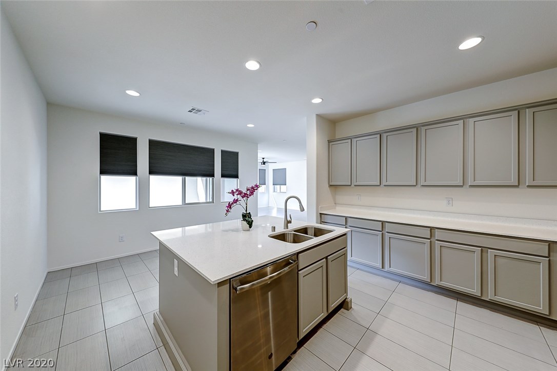 1031 East Sunset Road Henderson, NV 89011 - Photo 10 of 45 Gallery Image 10