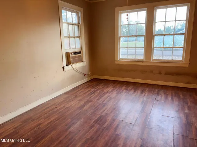 $64,900 | 408 Boulevard Street, Lexington, MS 39095