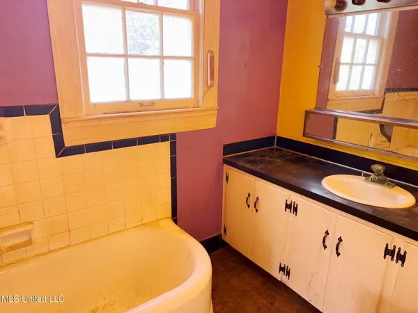 $59,900 | 408 Boulevard Street, Lexington, MS 39095