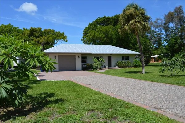 $2,350 | 511 Dona Drive, Nokomis, FL 34275