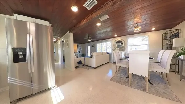 $2,350 | 511 Dona Drive, Nokomis, FL 34275