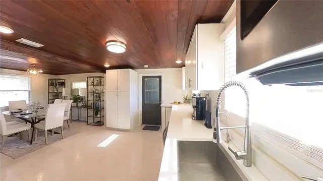 $2,500 | 511 Dona Drive, Nokomis, FL 34275