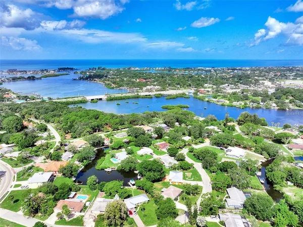 $2,350 | 511 Dona Drive, Nokomis, FL 34275