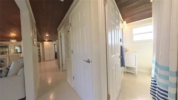 $2,350 | 511 Dona Drive, Nokomis, FL 34275