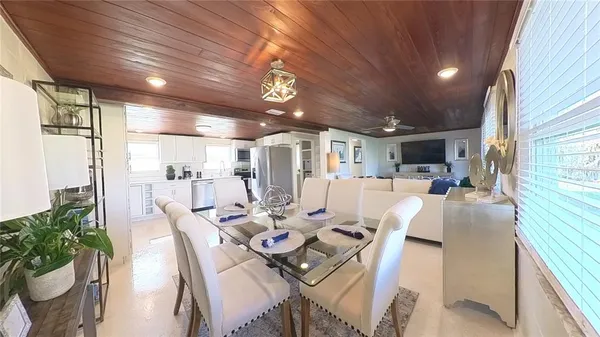 $2,350 | 511 Dona Drive, Nokomis, FL 34275
