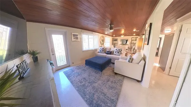 $2,500 | 511 Dona Drive, Nokomis, FL 34275