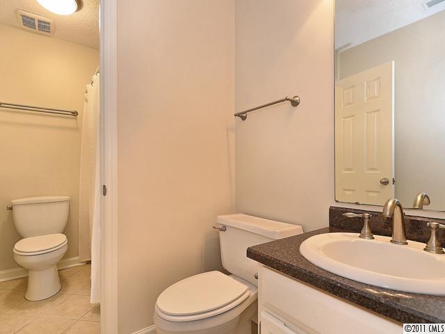 222 Queens Road, Unit 66 Charlotte, NC 28204 - Photo 13 of 16 Gallery Image 13