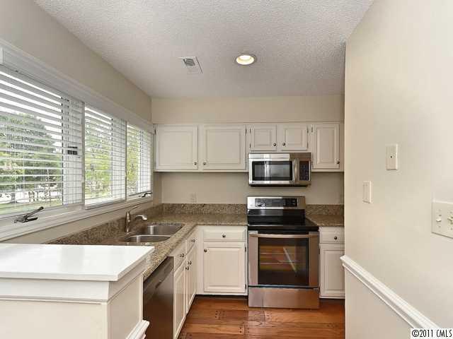 222 Queens Road, Unit 66 Charlotte, NC 28204 - Photo 8 of 16 Gallery Image 8