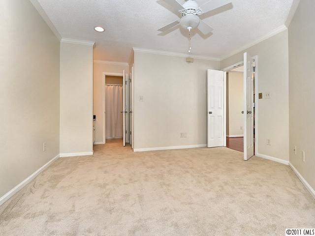 222 Queens Road, Unit 66 Charlotte, NC 28204 - Photo 10 of 16 Gallery Image 10