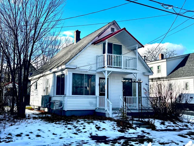 $164,900 | 56 Congress Street, Millinocket, ME 04462