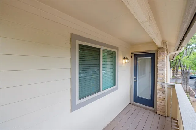 $1,295 | 8405 Bent Tree Road, Unit 2221, Austin, TX 78759