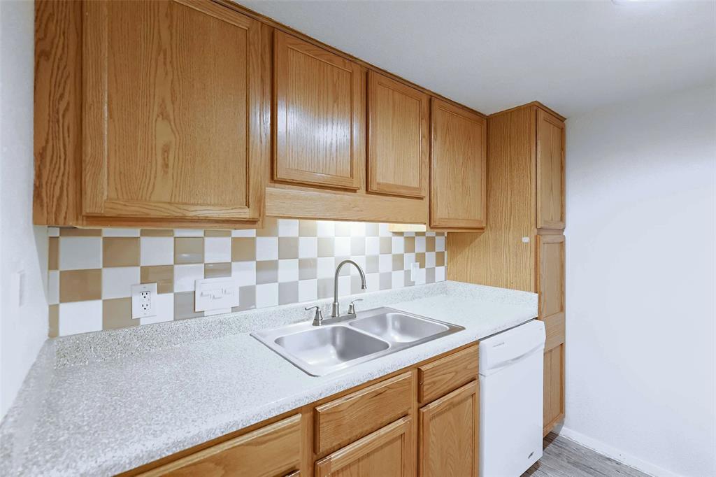 8405 Bent Tree Road, Unit 2221 Austin, TX 78759 - Photo 2 of 19