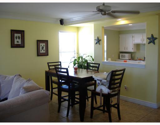 3722 Laguna Shores Road Corpus Christi, TX 78418 - Photo 3 of 8 a dining room with furniture and window