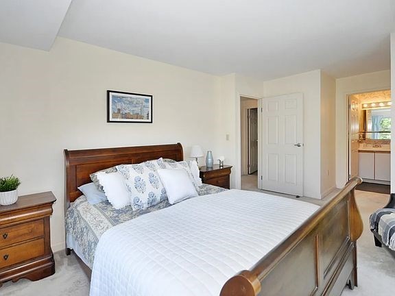 1 Watermill Place, Unit 306 Arlington, MA 02476 - Photo 20 of 35