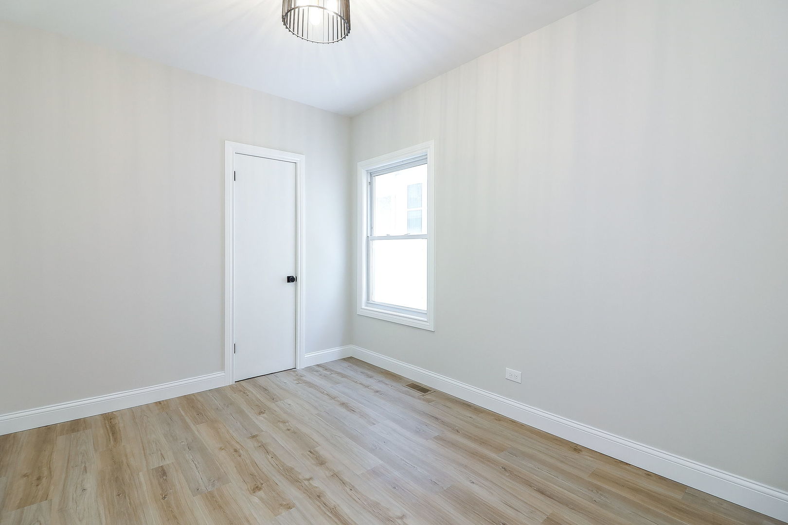 5237 West Dakin Street Chicago, IL 60641 - Photo 19 of 36 Gallery Image 19