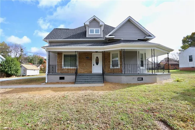 $290,000 | 705 Washington Street, Graham, NC 27253