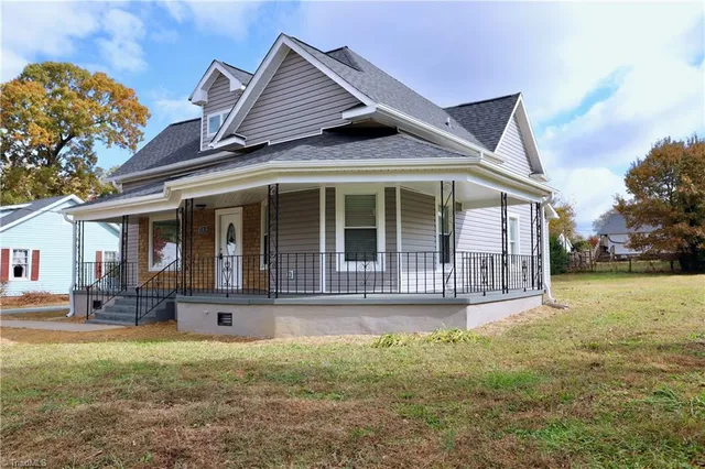 $290,000 | 705 Washington Street, Graham, NC 27253