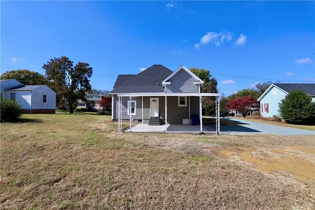 $290,000 | 705 Washington Street, Graham, NC 27253