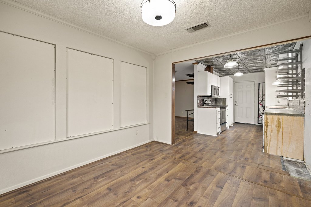2204 Smith Avenue Taylor, TX 76574 - Photo 19 of 40