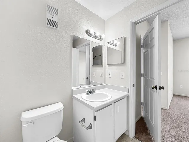 a view of a tennis court