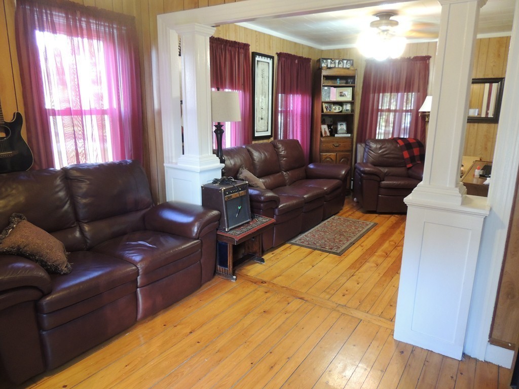 262 Swansom Road Swansea, MA 02777 - Photo 12 of 24 Gallery Image 12