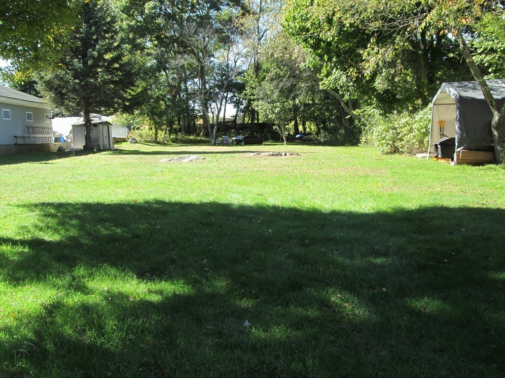262 Swansom Road Swansea, MA 02777 - Photo 6 of 24 Gallery Image 6