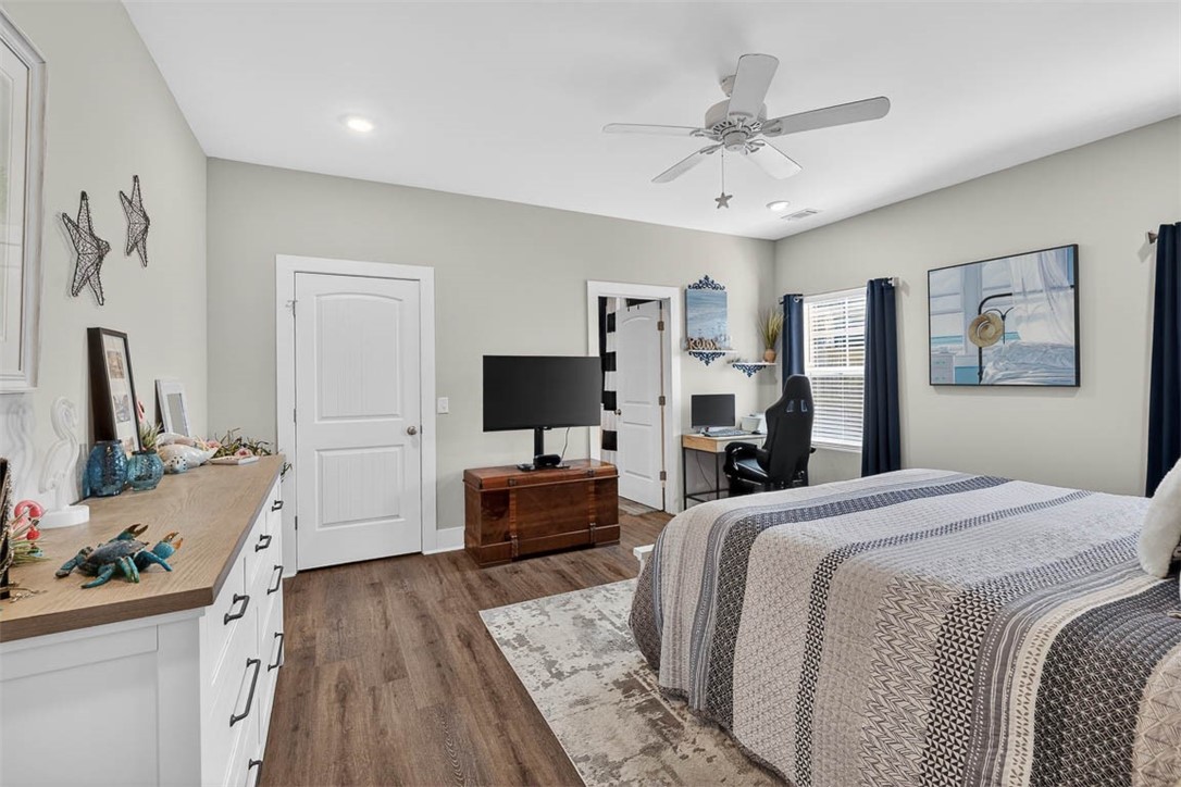 1103 Fairway Road Brunswick, GA 31525 - Photo 17 of 39