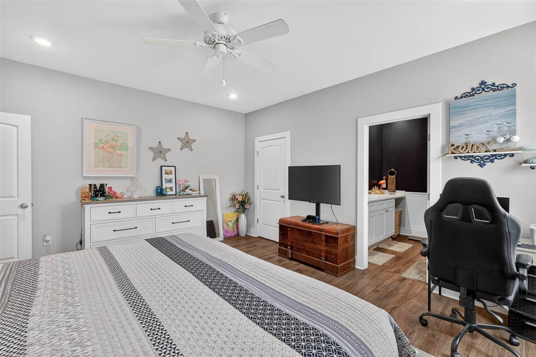 1103 Fairway Road Brunswick, GA 31525 - Photo 18 of 39