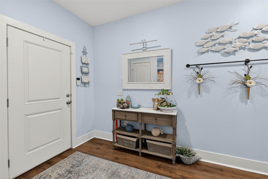 1103 Fairway Road Brunswick, GA 31525 - Photo 3 of 39