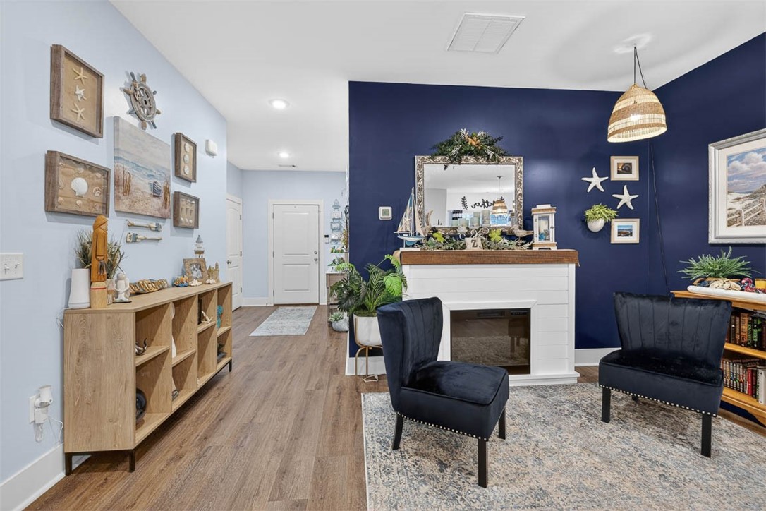 1103 Fairway Road Brunswick, GA 31525 - Photo 5 of 39