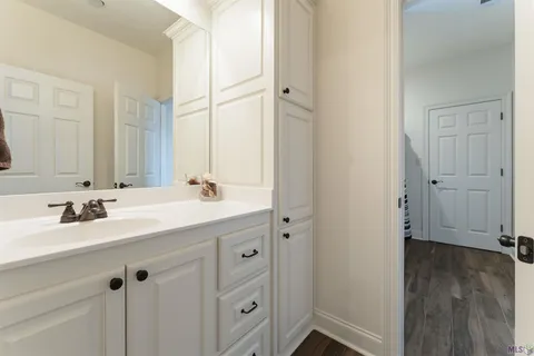 $740,000 | 6216 Breeze Point Drive, Gonzales, LA 70737