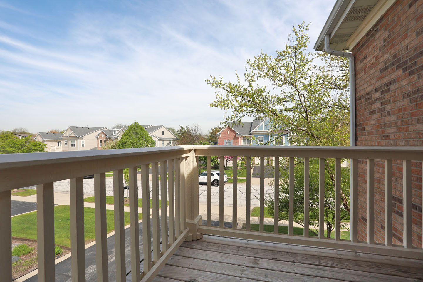 1359 Scarboro Road Schaumburg, IL 60193 - Photo 21 of 21 a view of a balcony with wooden floor