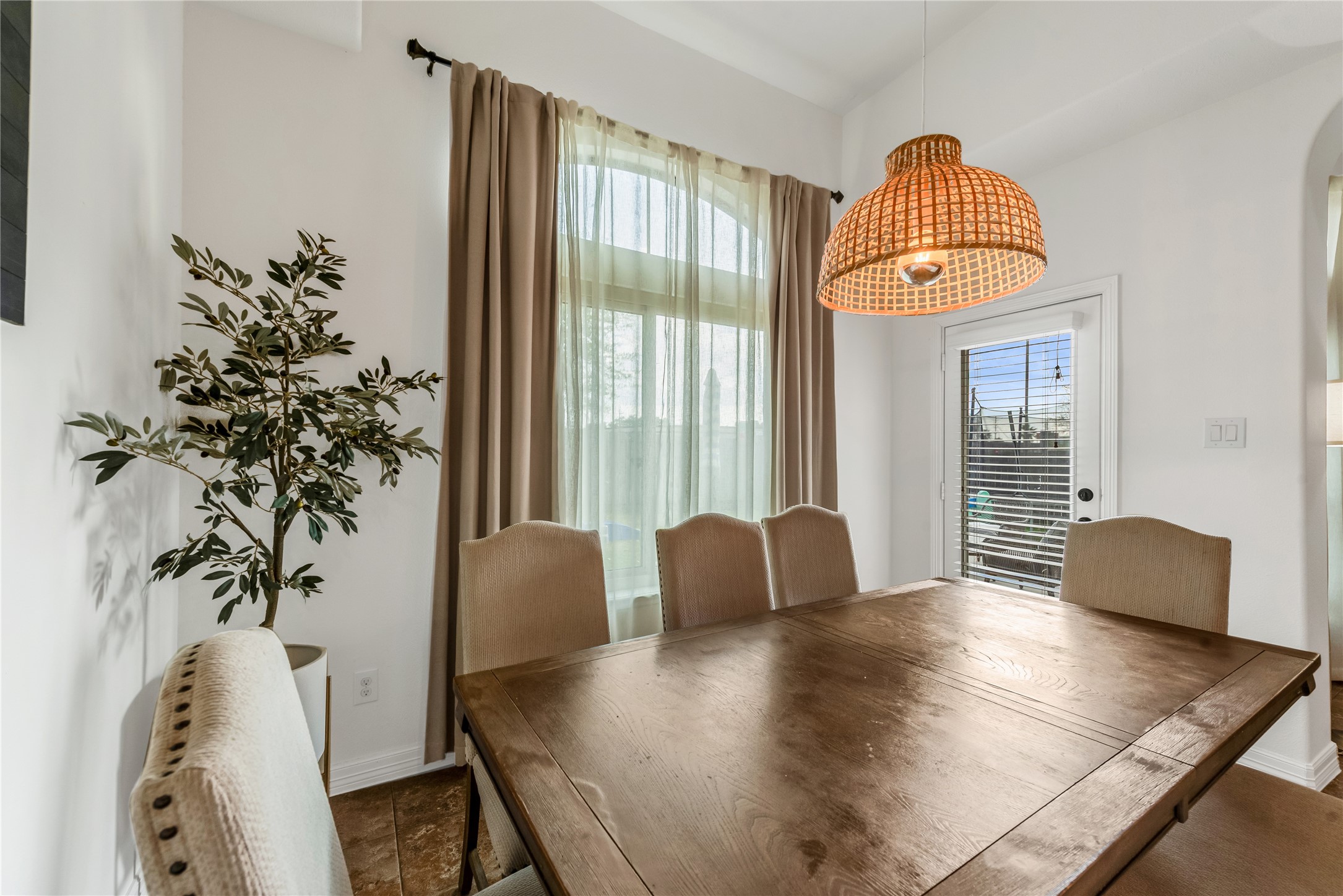 702 Aulia Lane Spring, TX 77386 - Photo 14 of 37 a view of a livingroom with furniture and wooden floor