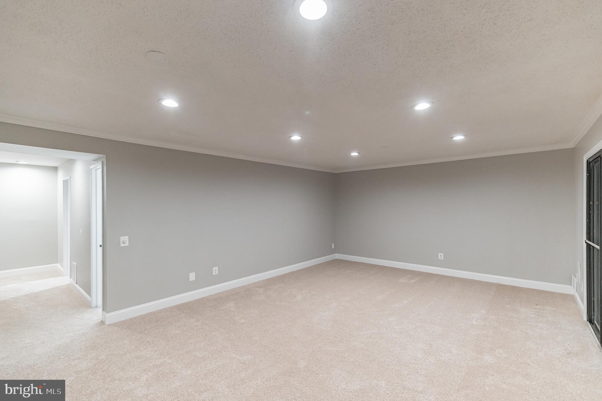 2272 Wheelwright Court Reston, VA 20191 - Photo 6 of 32 Gallery Image 6