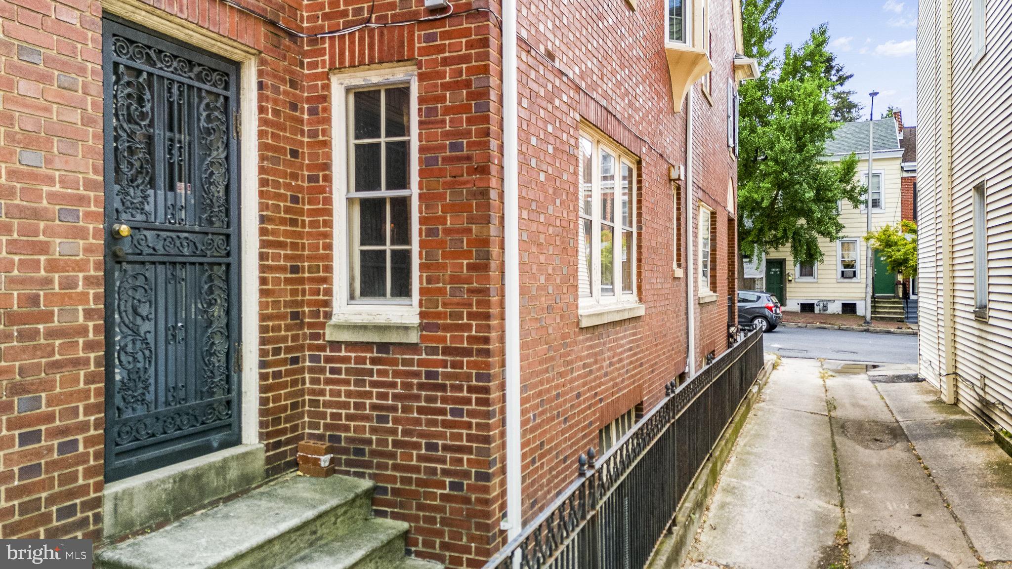 1041 Walnut Street Reading, PA 19601 - Photo 8 of 48 Gallery Image 8