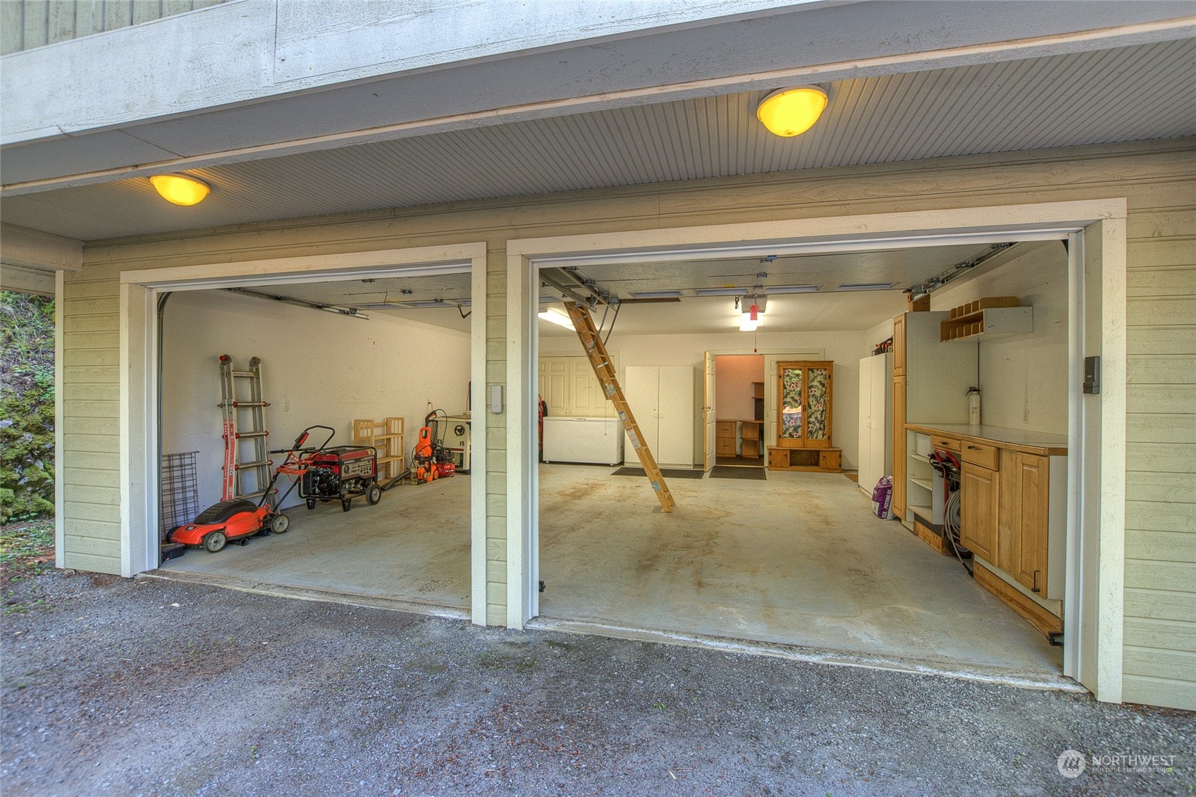 381 Geiser Way Orcas Island, WA 98245 - Photo 32 of 40 a view of a room with gym equipment