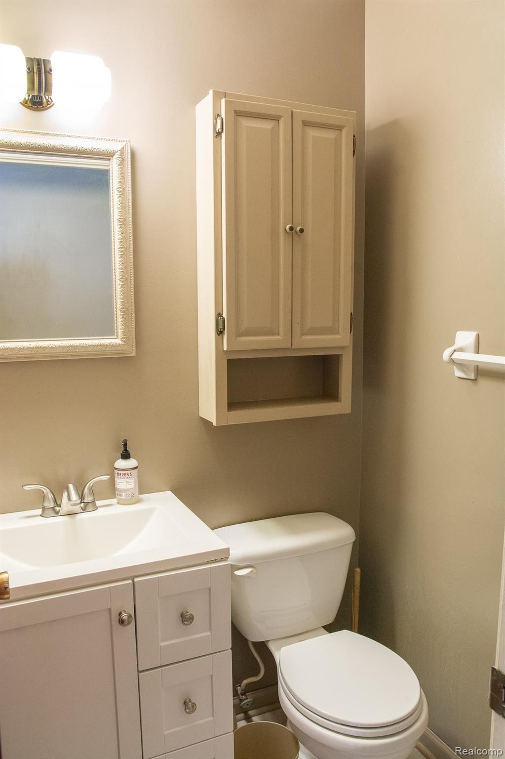 5388 Sturbridge Road Grand Blanc, MI 48439 - Photo 10 of 22 5388Sturbridge_0021.jpg