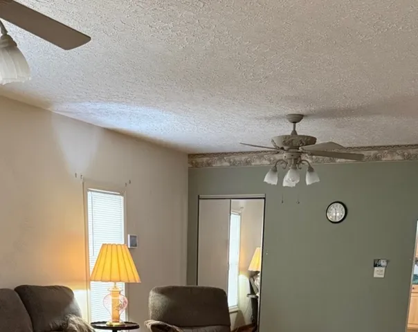 $139,950 | 302 South Du Quoin Street, Benton, IL 62812