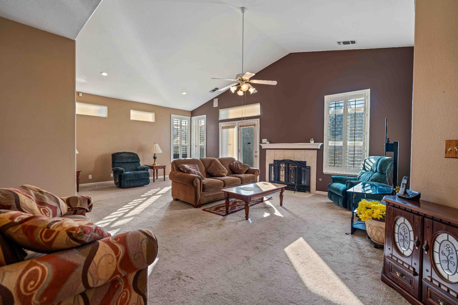 2909 Kingman Court Modesto, CA 95355 - Photo 4 of 38